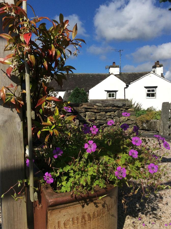 Crosslands Farm Hotel Kendal Exterior photo